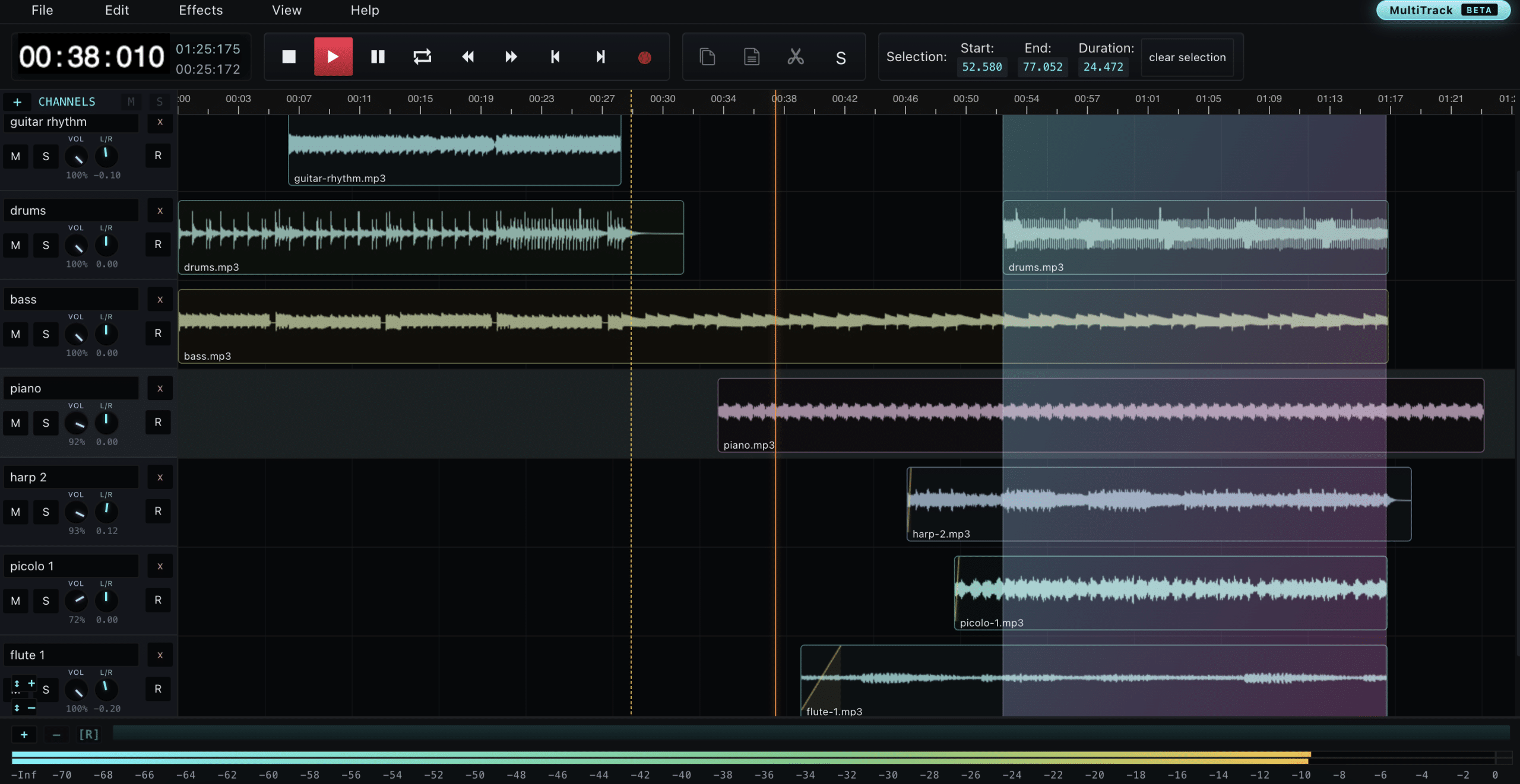 AudioMass多轨编辑界面：多条音轨波形叠加混音